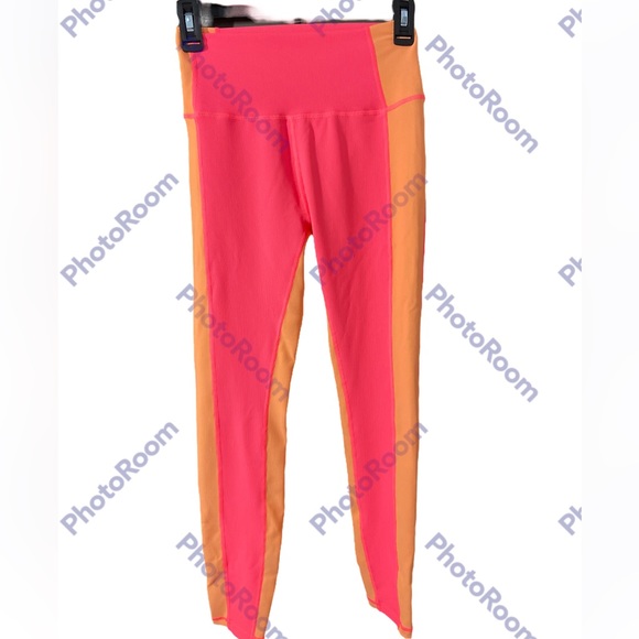 Pants - WILO  Ribbed Pink and Orange Leggings. Size S
